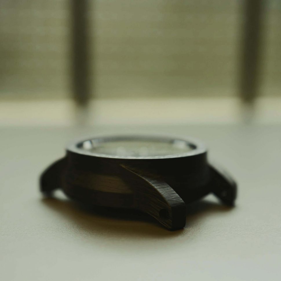 Carbon fibre watch case