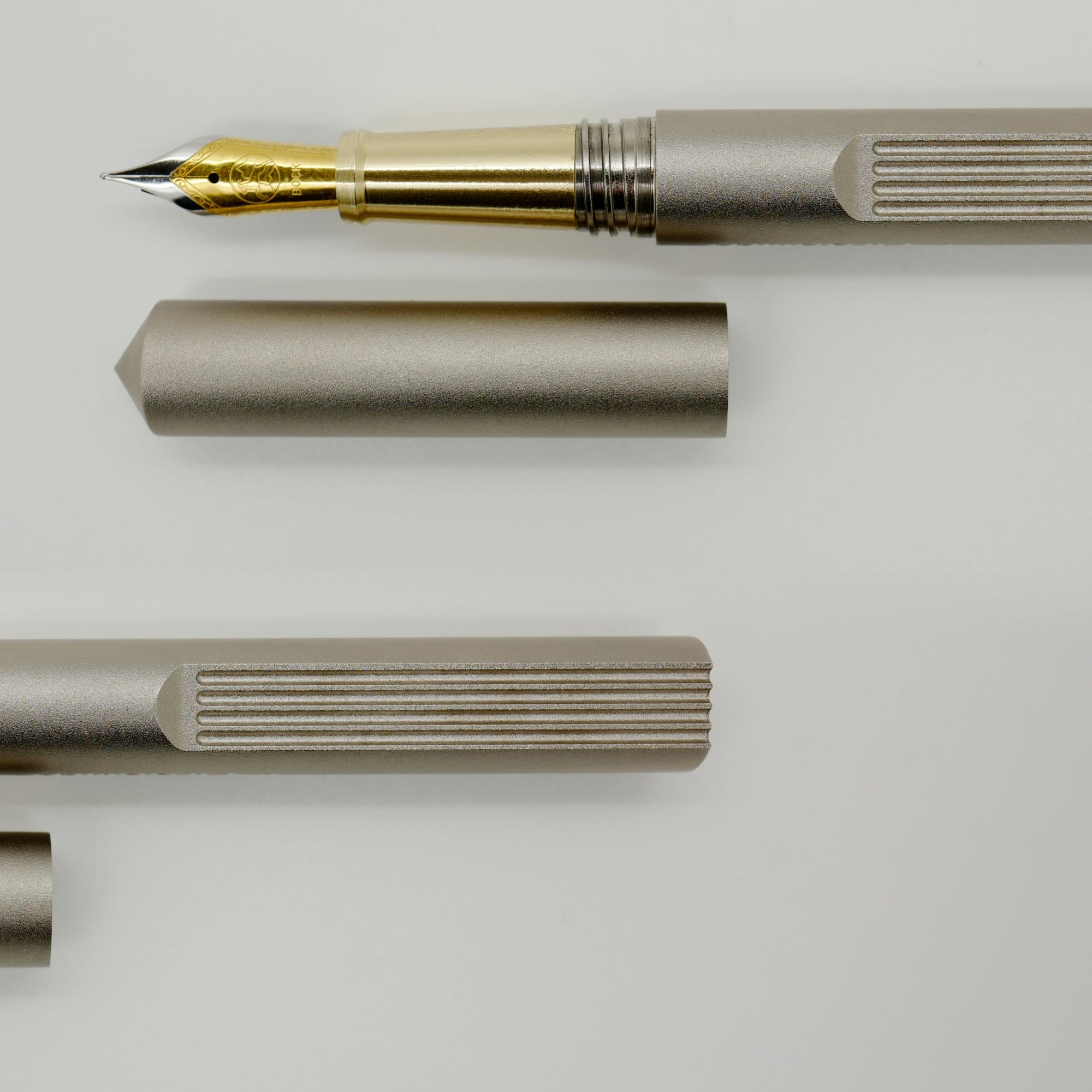 Aluminium luxury fountain pen